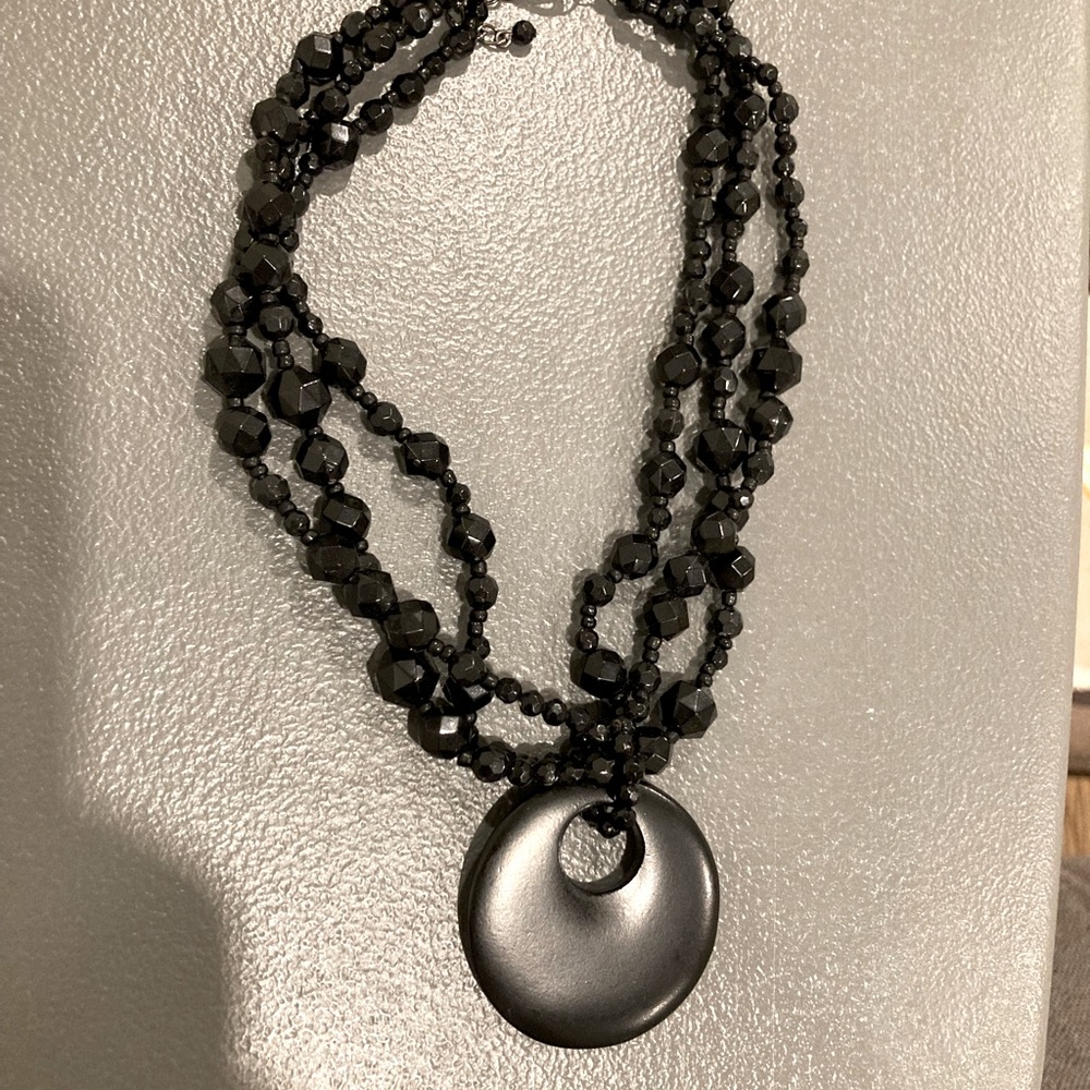 Black beaded necklace, choker-length, O/S. GUC.